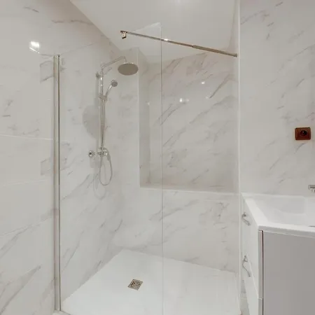 148 Jacky, Superb Apt, Center Of