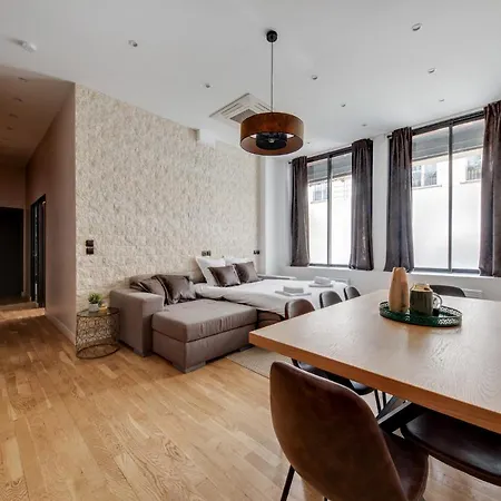 148 Jacky, Superb Apt, Center Of