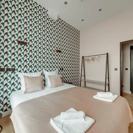 148 Jacky, Superb Apt, Center Of Apartment